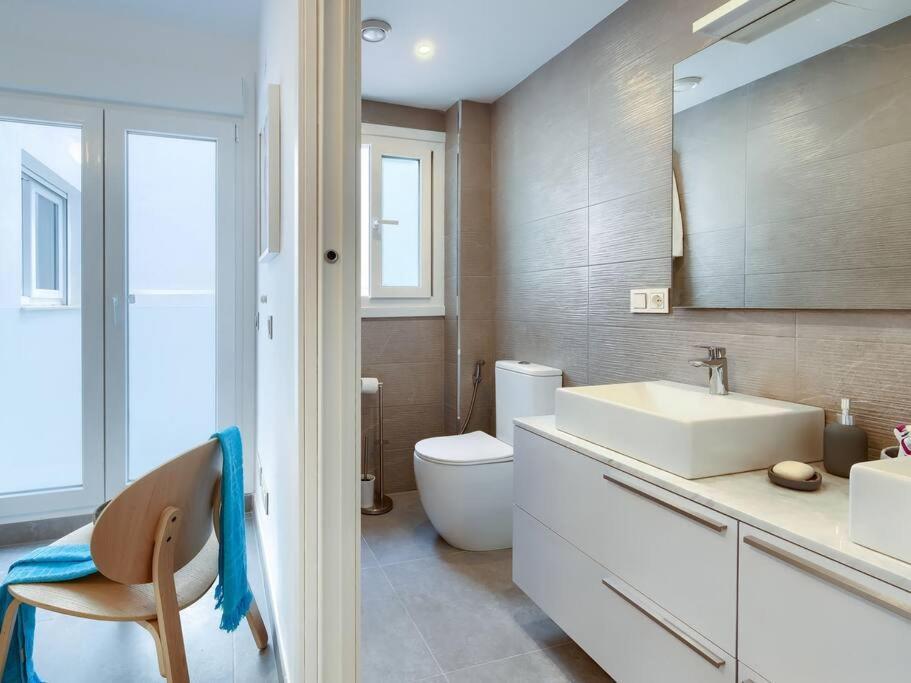 Bonito Apartamento 2 Minutos De La Playa فوينخيرولا المظهر الخارجي الصورة